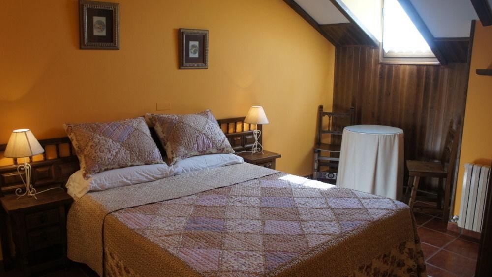 Posada La Cerra De San Roque Σαντιγιάνα ντελ Μαρ Εξωτερικό φωτογραφία